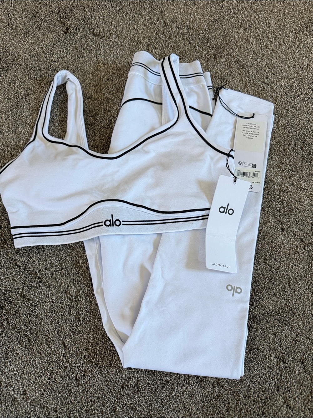 ALO Yoga White Sports Bra with Black Contrast Trim